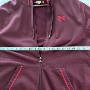 Under Armour Burgundy Sleeve